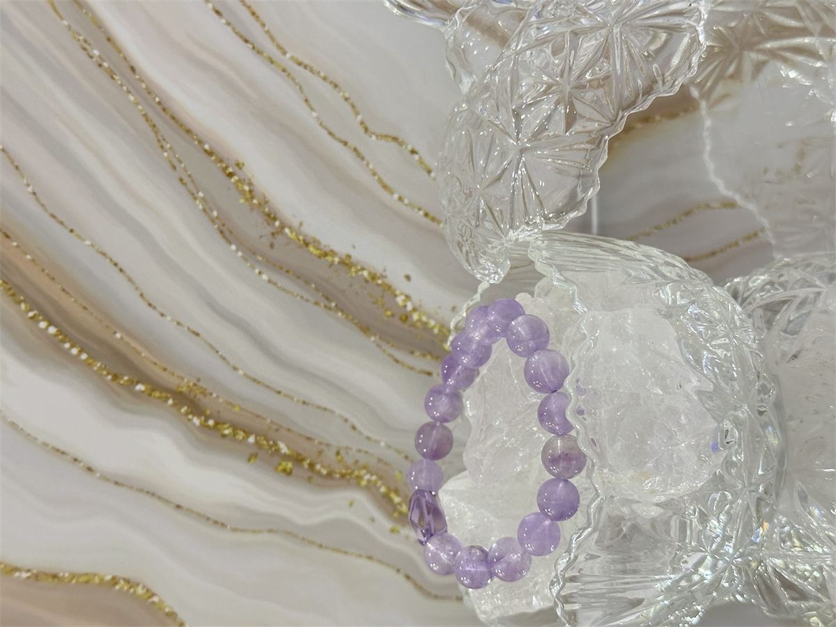 Lavender Amethyst Bracelet With Fancy Cut Amethyst — product image 1